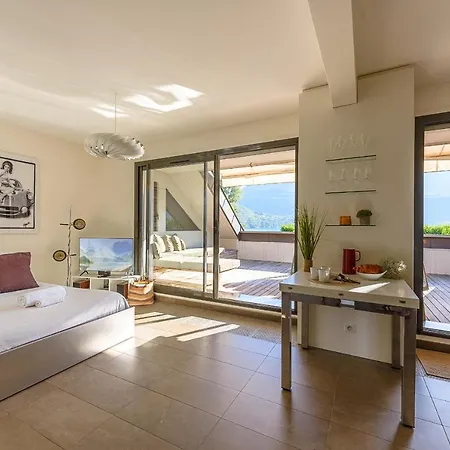 Loft Evasion, Private And Pontoon-terrasse Xxl- Lla Selections By Location Annecy *
